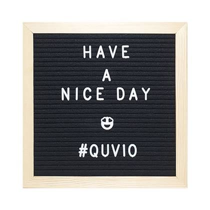 QUVIO Letterbord zwart met houten lijst