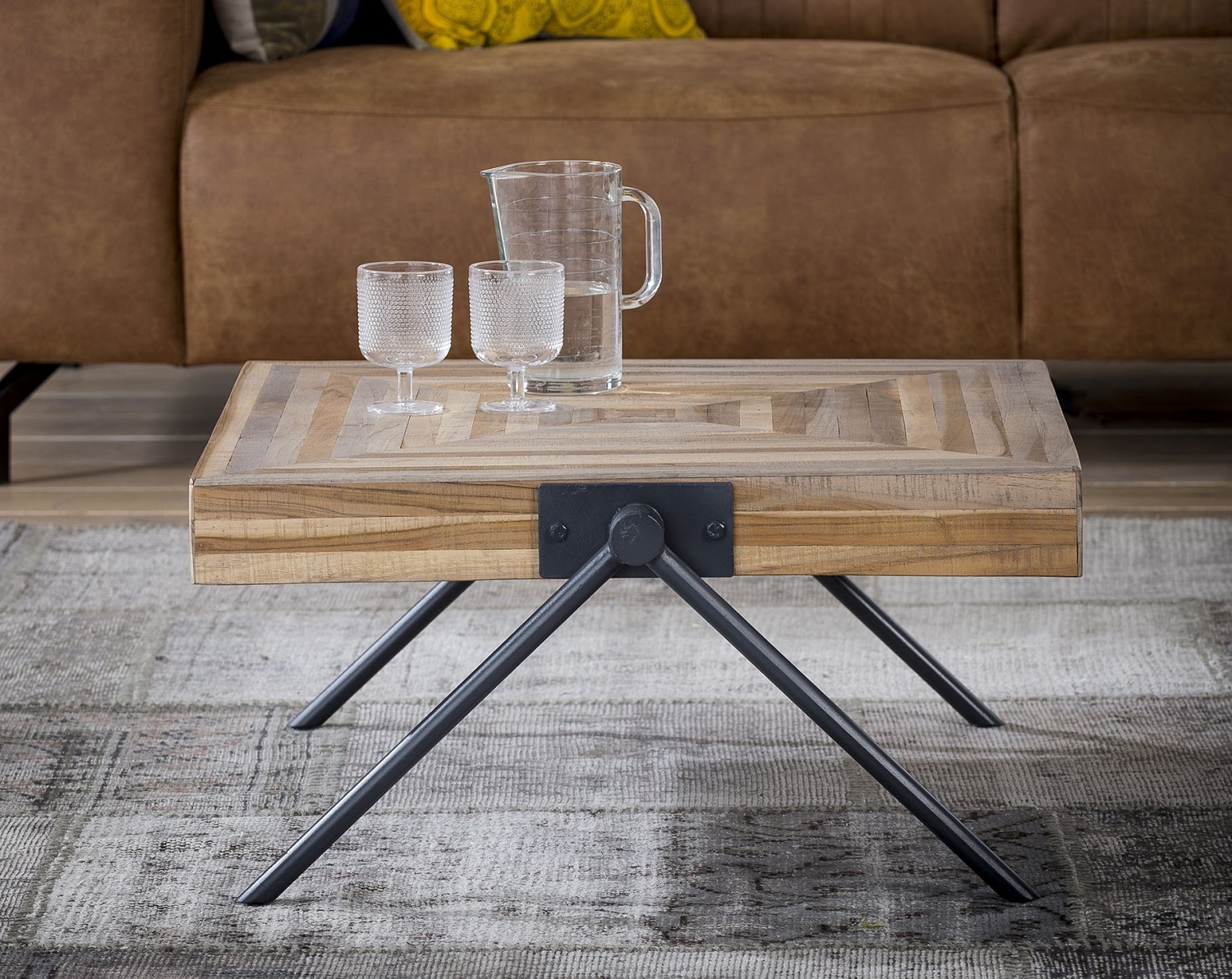 Salontafel Teca balance 70x70